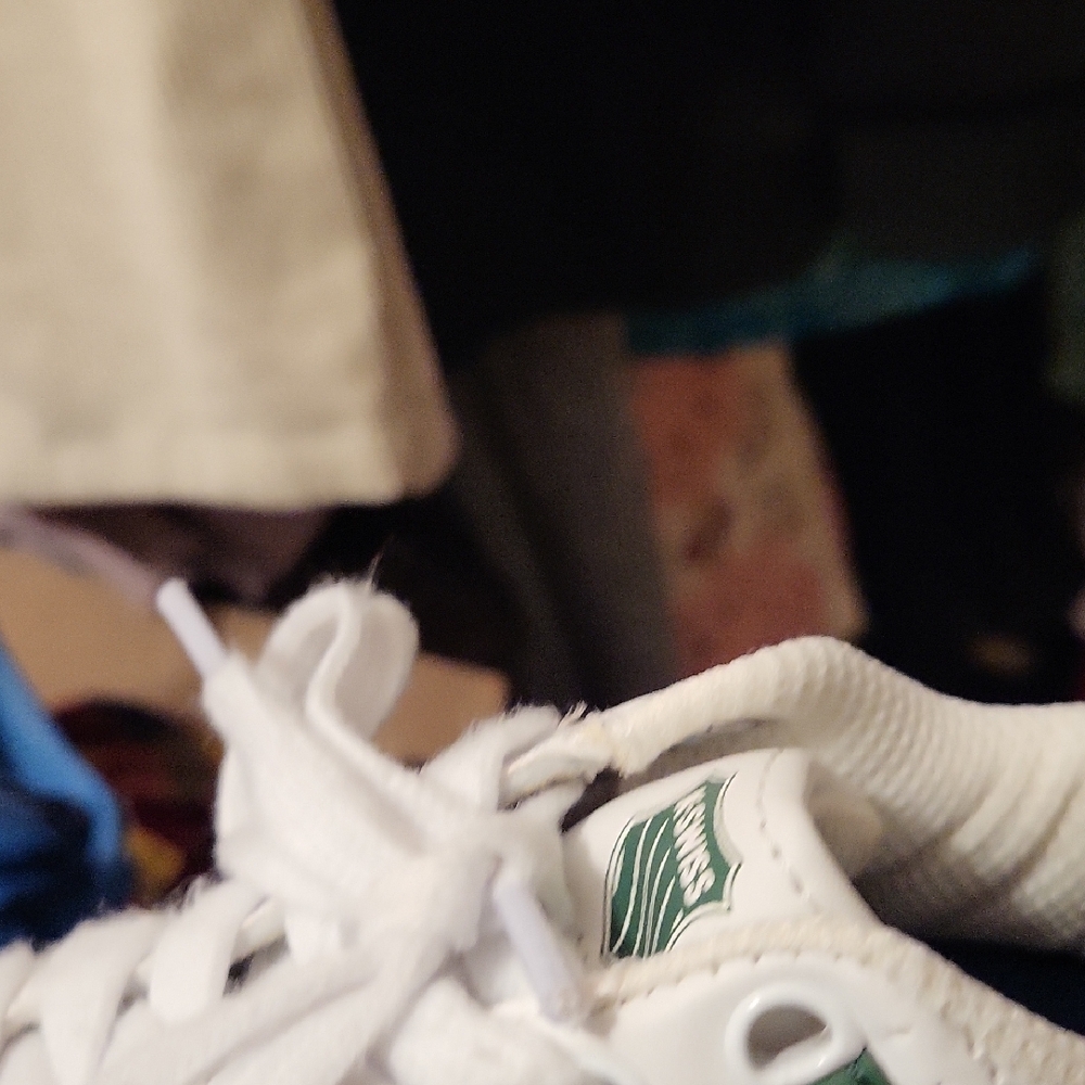 K-Swiss Kids Sneakers in White and Green - Picture 1 of 5